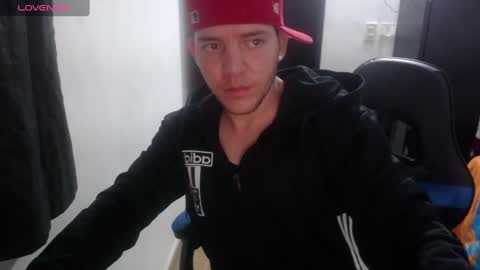 Snapshot of daniel_vargas5 chatting on 01-16-25, 05:21 Daniel online show from 01-16-25, 05:21