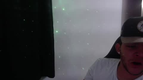 Snapshot of daniel_vargas5 chatting on 01-27-25, 12:12 Daniel online show from 01-27-25, 12:12