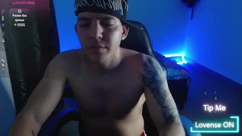 Snapshot of daniel_vargas5 chatting on 02-02-25, 06:37 Daniel online show from 02-02-25, 06:37