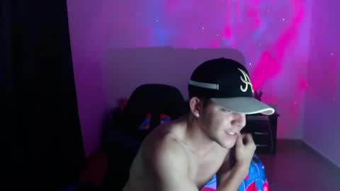 Snapshot of daniel_vargas5 chatting on 03-12-25, 02:41 Daniel online show from 03-12-25, 02:41