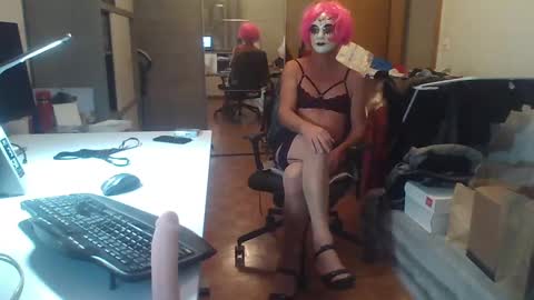 newcumer online show from 12-09-24, 04:47