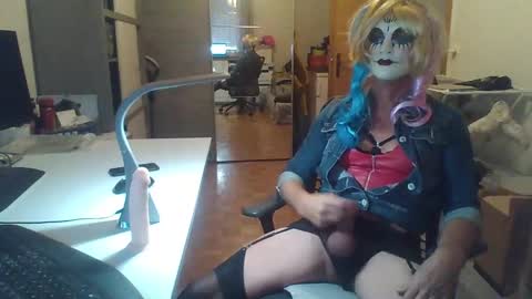 newcumer online show from 12-10-24, 02:50