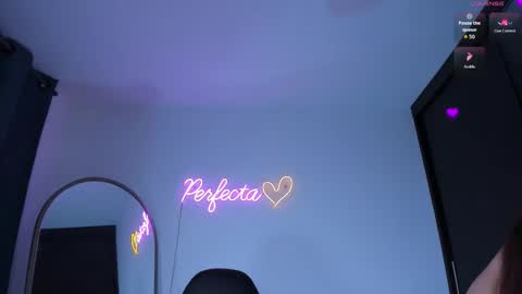 Snapshot of daniela_hornny chatting on 11-25-25, 06:57 dani h0rx online show from 11-25-25, 06:57