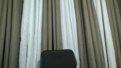 Snapshot of daniela_mondragon chatting on 02-19-26, 07:43 daniela_mondragon online show from 02-19-26, 07:43