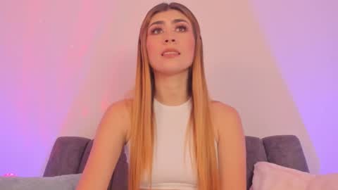 Snapshot of daniela_saenz1 chatting on 03-24-26, 08:36 Dani Saenz online show from 03-24-26, 08:36