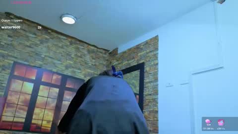 Snapshot of daniela_xue chatting on 12-19-25, 09:49 lorena online show from 12-19-25, 09:49