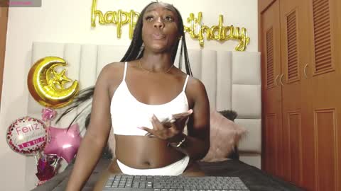 Snapshot of danielamorgan chatting on 01-24-25, 06:57 Danielamorgan online show from 01-24-25, 06:57