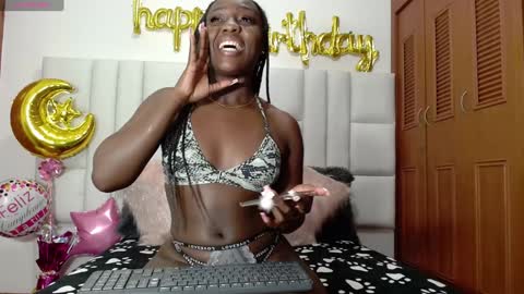 Snapshot of danielamorgan chatting on 01-25-25, 06:55 Danielamorgan online show from 01-25-25, 06:55