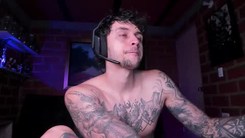 Daniele Bunny online show from 10-04-25, 05:44