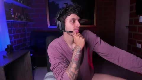 Daniele Bunny online show from 10-08-25, 03:53