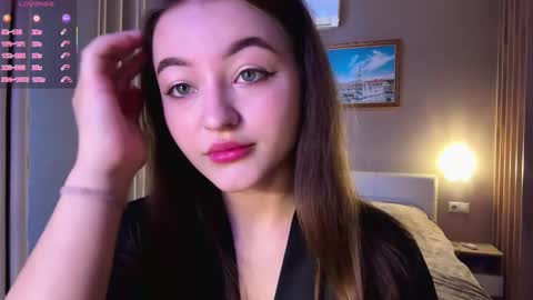 Snapshot of danielechiarini chatting on 12-19-25, 11:28 Alina online show from 12-19-25, 11:28