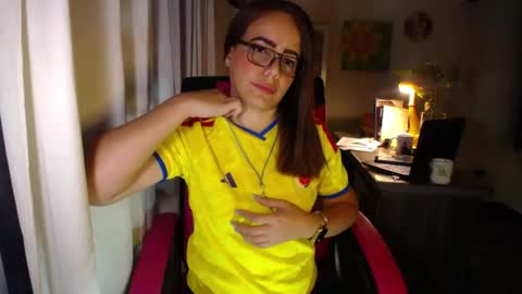 Angie online show from 07-07-26, 03:16