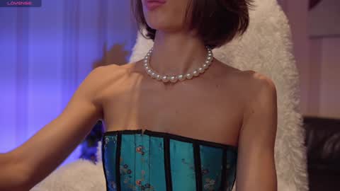 Snapshot of danielle_thomas chatting on 01-12-25, 09:51 Danielle online show from 01-12-25, 09:51