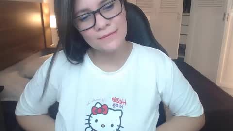 daniellerain online show from 05-01-26, 12:04