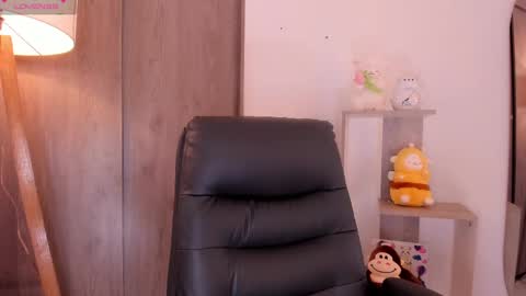 Snapshot of daniellerose_ chatting on 11-07-25, 09:26 Danielle Rose online show from 11-07-25, 09:26