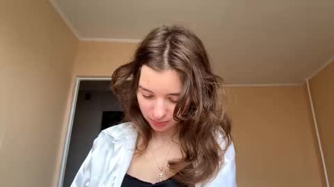 Mia online show from 11-13-25, 08:13