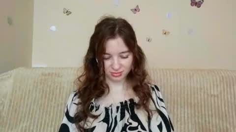 Mia online show from 07-16-26, 07:14