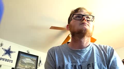 Snapshot of danielp_mod_cb chatting on 11-03-25, 08:10 Daniel y. online show from 11-03-25, 08:10