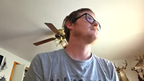 Snapshot of danielp_mod_cb chatting on 02-04-26, 10:04 Daniel y. online show from 02-04-26, 10:04