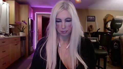 DanikaWhite69 online show from 02-24-25, 08:06