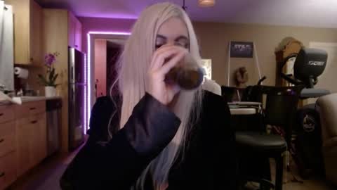 DanikaWhite69 online show from 02-25-25, 08:14