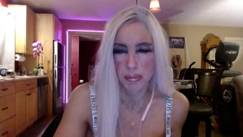 Snapshot of danikawhite69 chatting on 06-09-26, 12:50 DanikaWhite69 online show from 06-09-26, 12:50