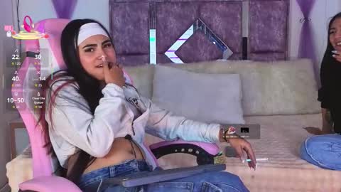 Snapshot of danilu_eva21 chatting on 12-22-25, 07:11 Danilu and Eva online show from 12-22-25, 07:11