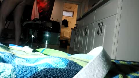 Snapshot of danimal5000 chatting on 12-22-25, 05:10 danimal5000 online show from 12-22-25, 05:10