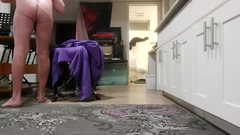 Snapshot of danimal5000 chatting on 01-06-26, 12:31 danimal5000 online show from 01-06-26, 12:31