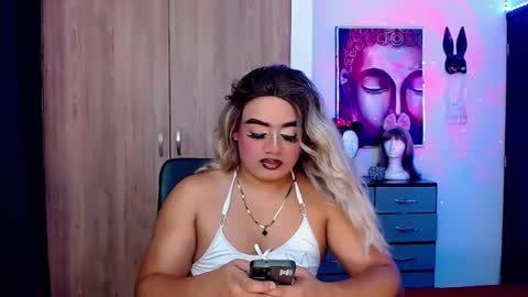 Snapshot of danipein chatting on 09-19-25, 11:22 danipein online show from 09-19-25, 11:22