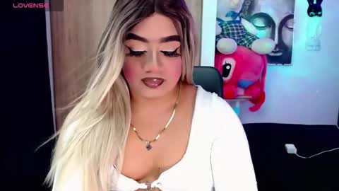 Snapshot of danipein chatting on 10-03-25, 11:18 danipein online show from 10-03-25, 11:18