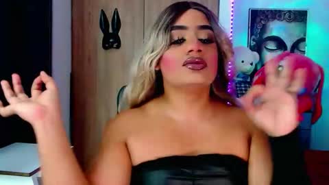 Snapshot of danipein chatting on 10-17-25, 11:51 danipein online show from 10-17-25, 11:51