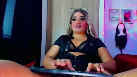 Snapshot of danipein chatting on 03-09-26, 11:03 danipein online show from 03-09-26, 11:03