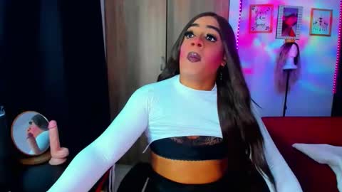 Snapshot of danipein chatting on 03-11-26, 11:27 danipein online show from 03-11-26, 11:27