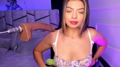 Snapshot of daniphoenixx chatting on 02-03-25, 07:31 Dani Phonenix online show from 02-03-25, 07:31