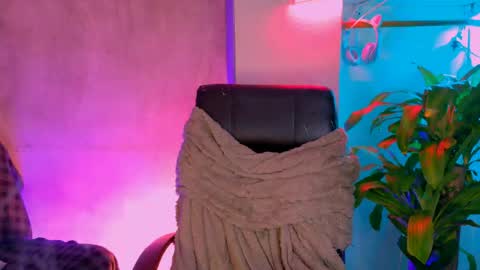 Snapshot of danita_veelz chatting on 05-09-26, 11:43 danita_veelz online show from 05-09-26, 11:43