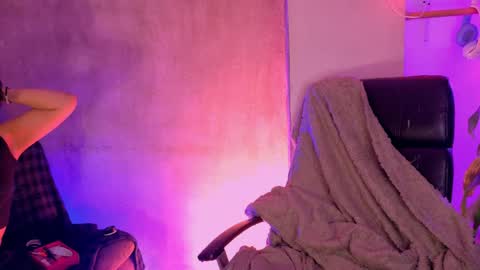 Snapshot of danita_veelz chatting on 05-24-26, 01:10 danita_veelz online show from 05-24-26, 01:10