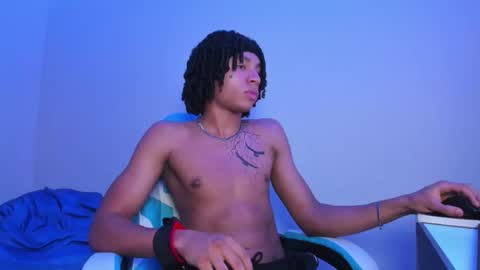 Snapshot of dann_cute028 chatting on 09-11-25, 10:32 dann online show from 09-11-25, 10:32