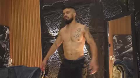 Dann saenz online show from 10-12-25, 03:22