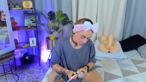 Dannacastle online show from 09-25-25, 05:55