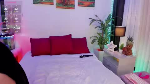 Snapshot of danna_ferri_ chatting on 01-18-26, 04:55 DANNA online show from 01-18-26, 04:55