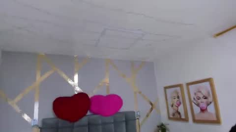 Snapshot of danna_reyess chatting on 06-12-26, 11:53 Danna online show from 06-12-26, 11:53