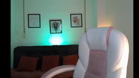 Snapshot of danna_rouse_ chatting on 07-27-26, 11:12 Danna online show from 07-27-26, 11:12
