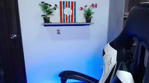 Danna online show from 10-14-25, 09:21