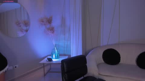 Snapshot of dannacruz_ chatting on 12-24-24, 05:23 Danna Cruz  online show from 12-24-24, 05:23