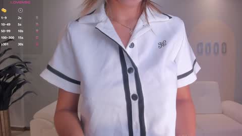 Snapshot of dannacruz_ chatting on 01-22-25, 12:59 Danna Cruz  online show from 01-22-25, 12:59