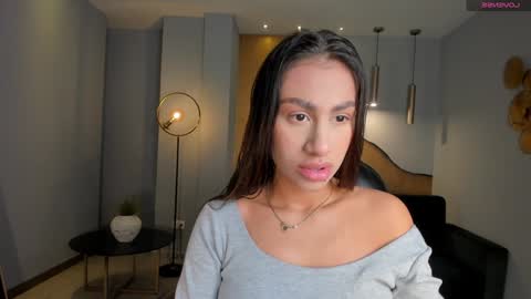 Snapshot of dannacruz_ chatting on 02-08-25, 10:29 Danna Cruz  online show from 02-08-25, 10:29