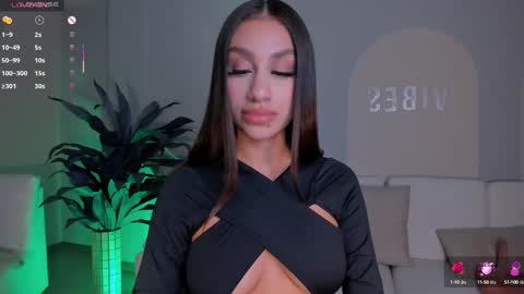 Snapshot of dannacruz_ chatting on 03-02-25, 01:38 Danna Cruz  online show from 03-02-25, 01:38