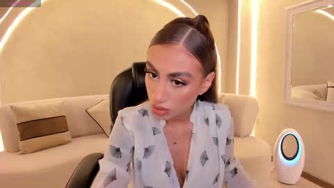 Snapshot of dannacruz_ chatting on 09-15-25, 07:03 Danna Cruz  online show from 09-15-25, 07:03