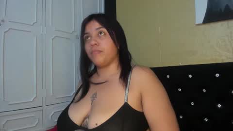 Danna Garza online show from 02-12-25, 08:16